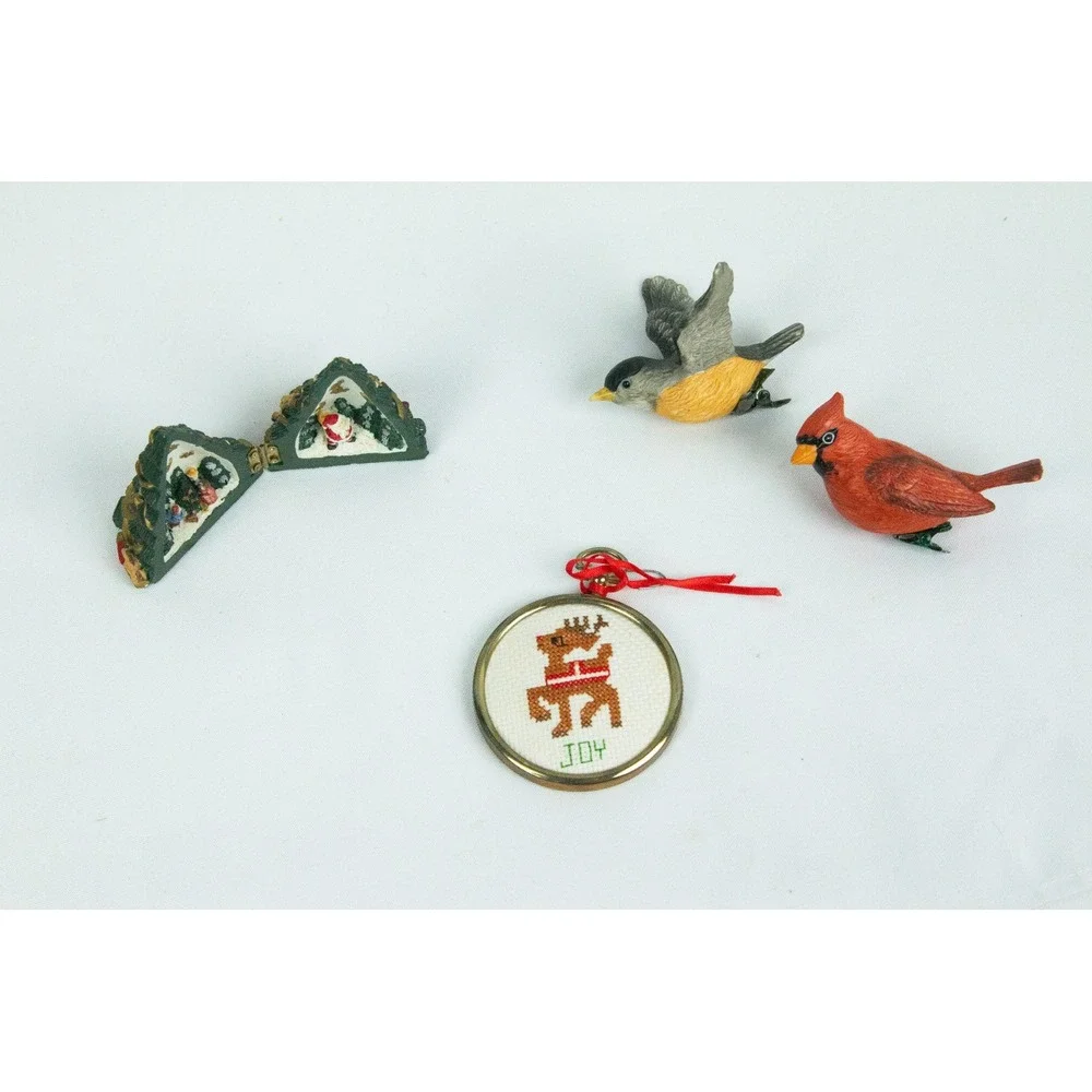 Vintage Christmas Ornament Lot Hinged Resin Tree Bird Clips Cross Stitch 1993